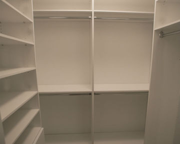 Oakville Walkin Closets