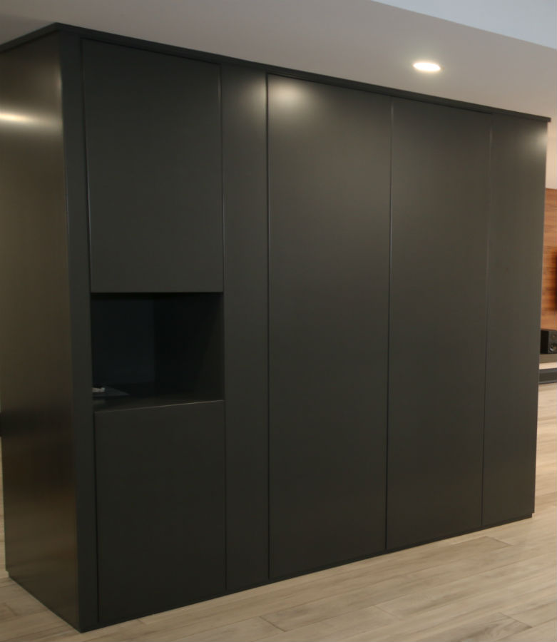 Toronto Closet Modern